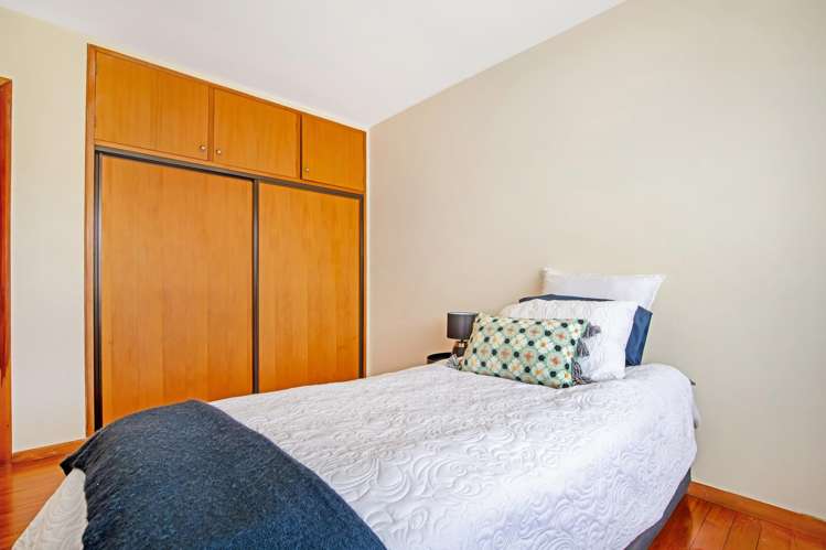 2/28 Aikmans Road Merivale_8