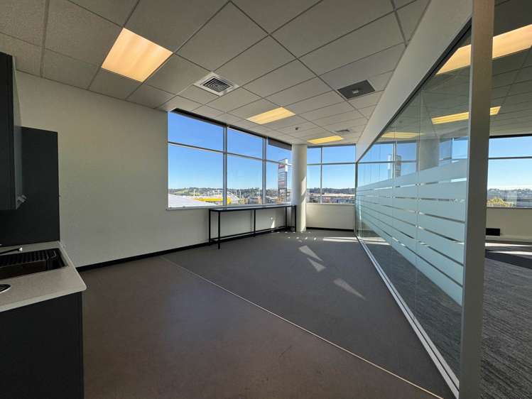 G1-3/5-7 Corinthian Drive Albany_13