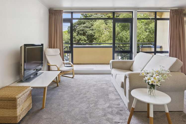 1B/9 Bute Road Browns Bay_8