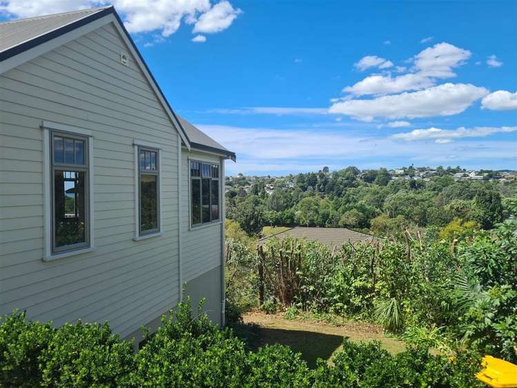 111 Kaitemako Road Welcome Bay_16