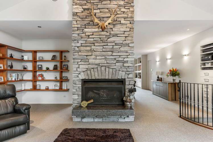 61 Puketutu Road Bombay_7