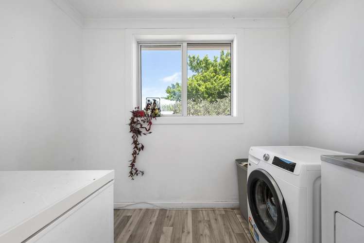 34 Achilles Street Burwood_13