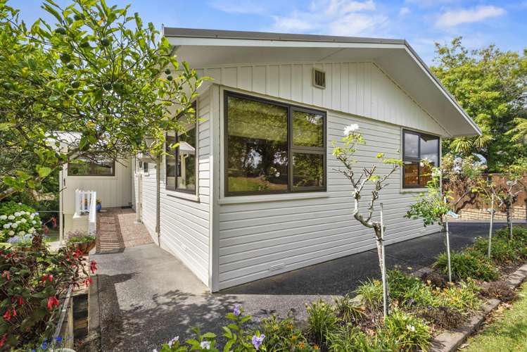 8 Kauri Road Birkenhead_30
