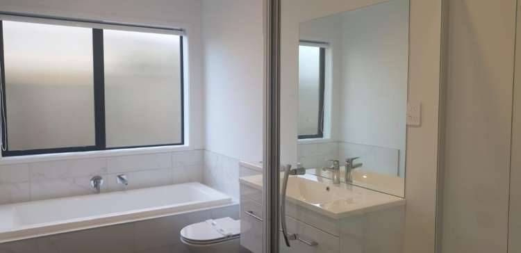 9 Tiria Drive 1131_8