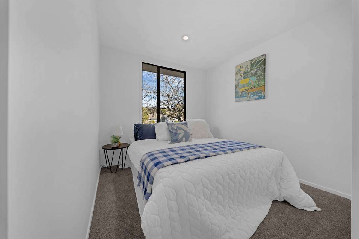 88A Parrs Cross Road_1