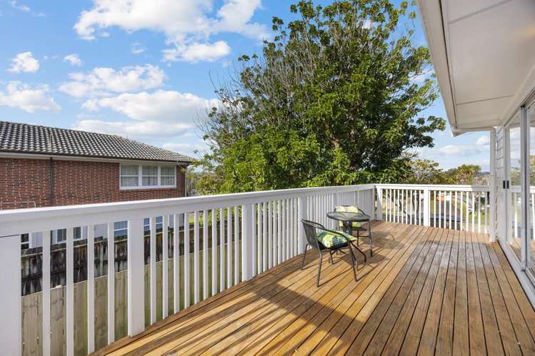 8 Portadown Avenue Pakuranga Heights_21