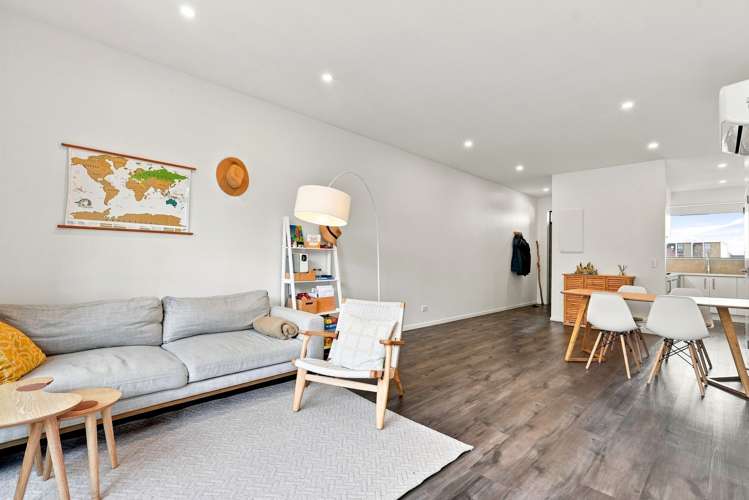 37 Peihana Road Hobsonville_7
