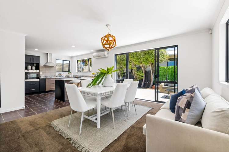 1 Meadowland Drive Shelly Park_5