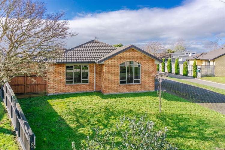 5 Ravenscourt Place Huntington_17