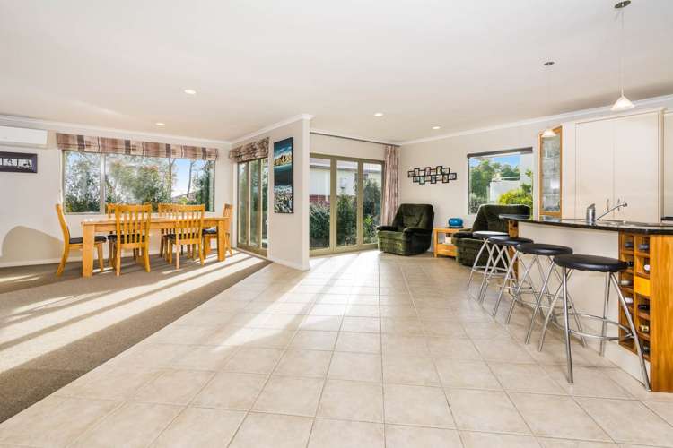 6a Ridge Road Waiake_1