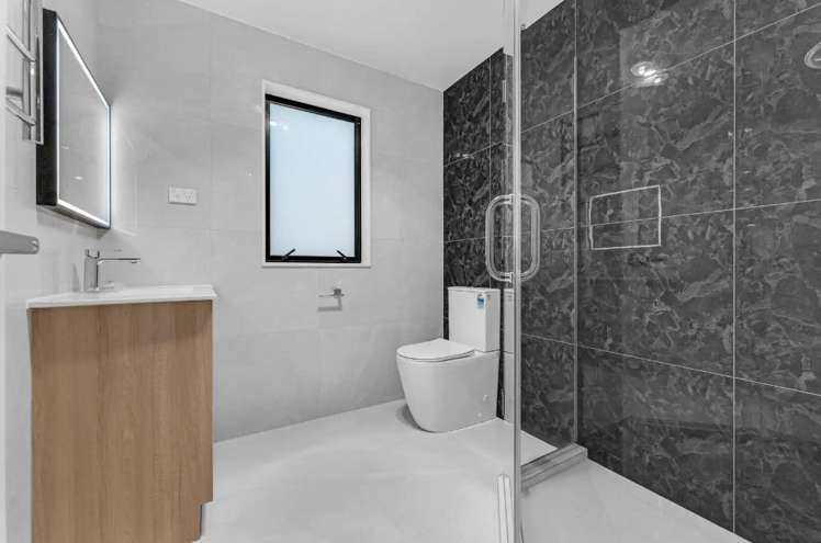 22B & C Justamere Place Weymouth_7