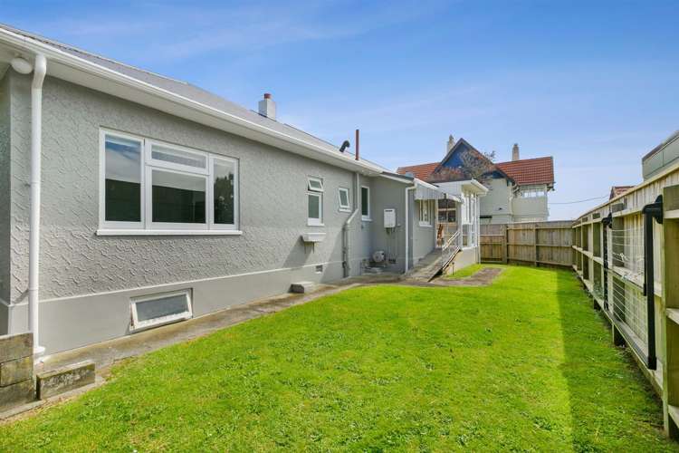 91 Gover Street New Plymouth Central_17