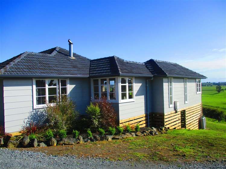 17 Robertson Road Whatawhata_13