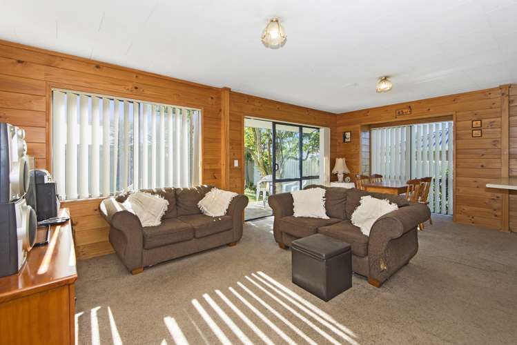 26 Sutton Crescent Papakura_22