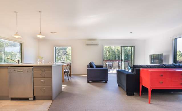 85 Laingholm Drive Laingholm_1