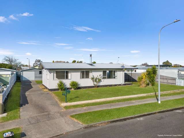 17 Tait Drive Greenmeadows_1