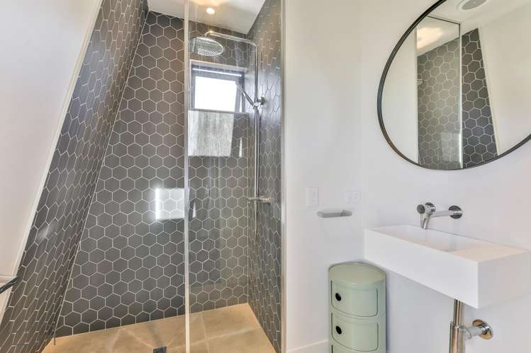149A & B Avenue Road East Otahuhu_19