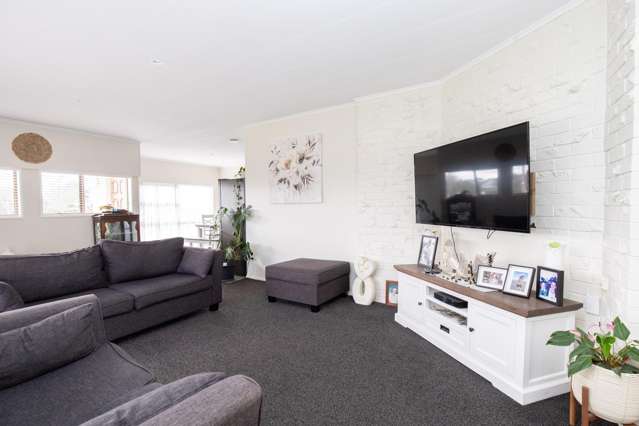 2 McQuarrie Place Ngatea_4