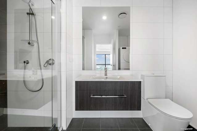 1002/8 Lakewood Court Manukau_4