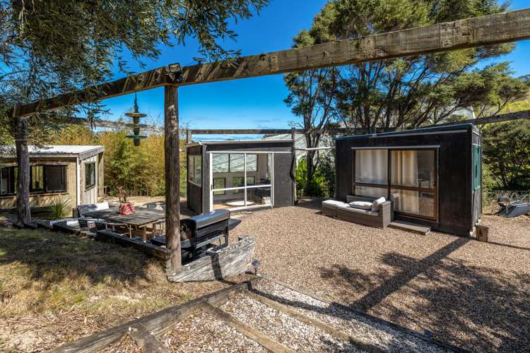 20 Te Makiri Road Onetangi_15