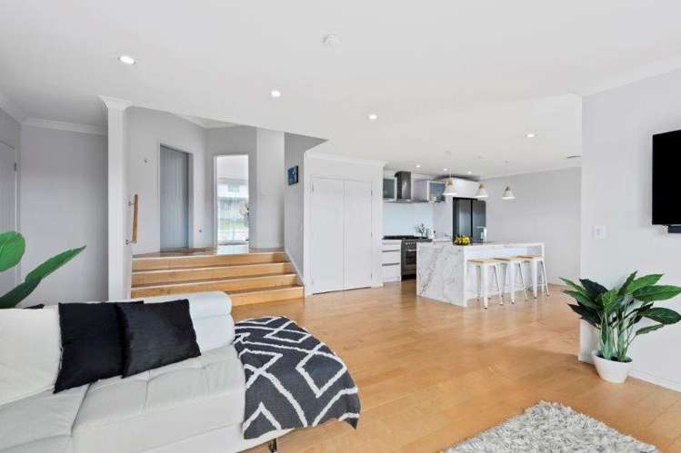 34 Pebble Beach Boulevard Kamo_14