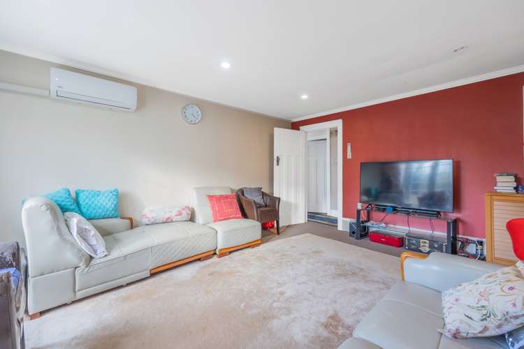 25 Preston Avenue Mount Albert_5