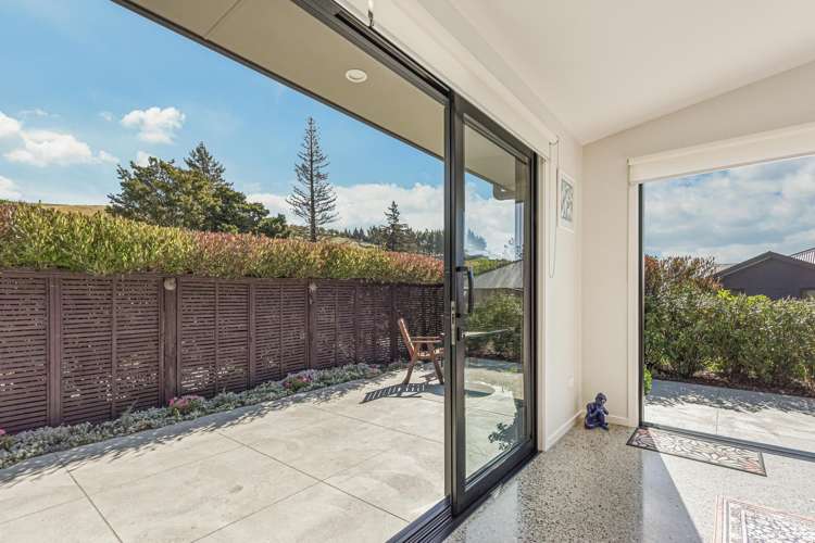 59 Sunningdale Drive Stoke_6