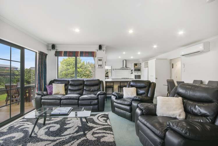 92 Redvers Drive Belmont_2