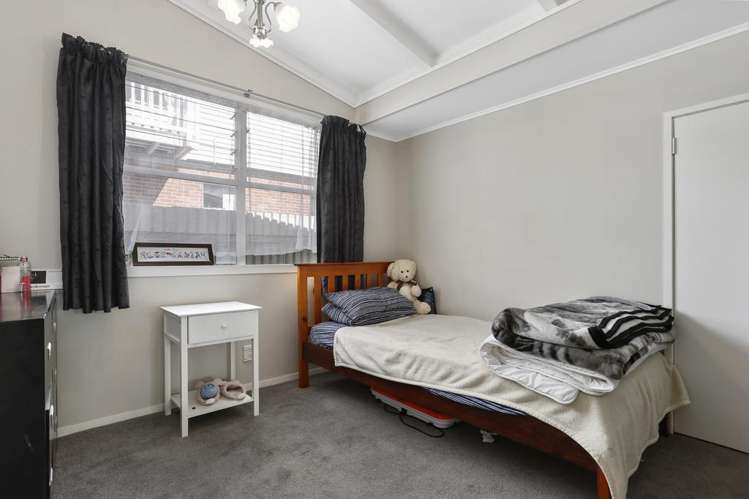 45 Queen Mary Avenue New Lynn_8