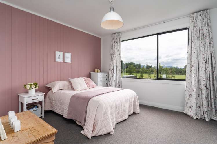 208a Wood Street Woodside_11