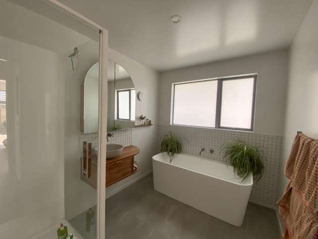 24 Ashley Terrace 10816_2