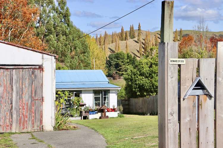 41 Kaka Road Taihape and Surrounds_12