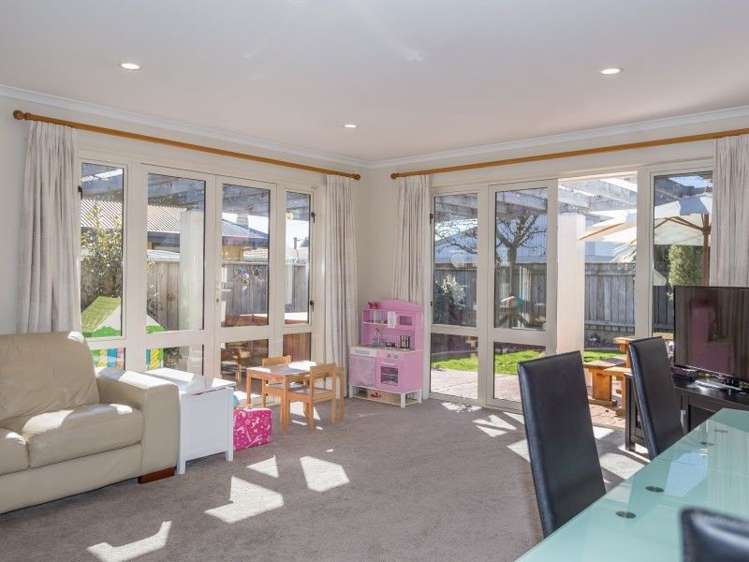 25 Otia Drive Richmond_10