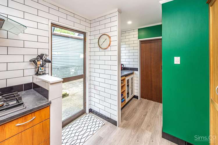 1a Brassey Road Saint Johns Hill_6