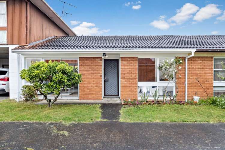 2/41 Kingsway Avenue_0