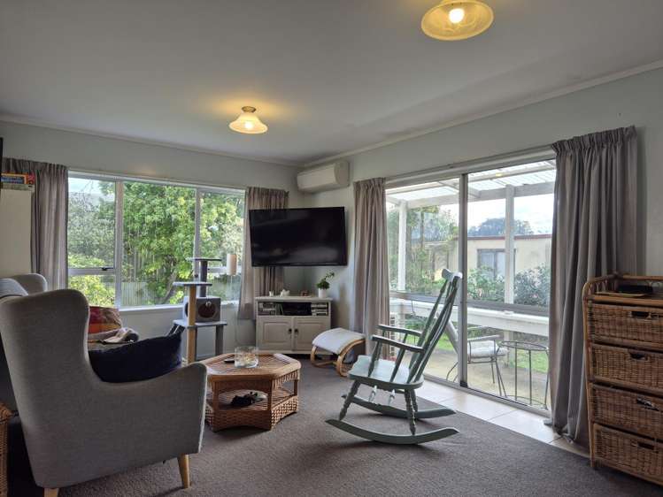 326 Tiki Road_2