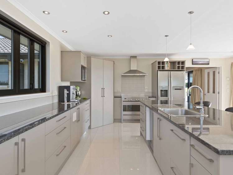 1909 South Eyre Road West Eyreton_10