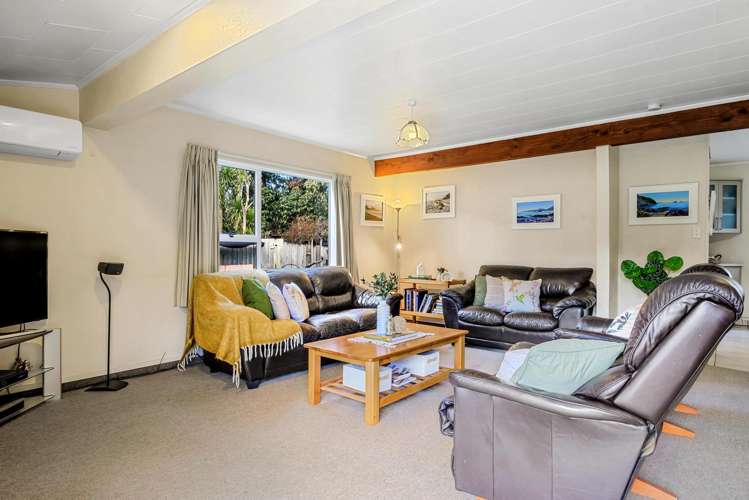 15 Neal Road Rarangi_10