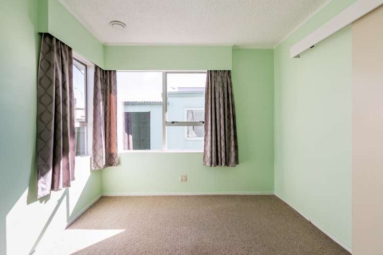 2/171 Taradale Road Pirimai_8