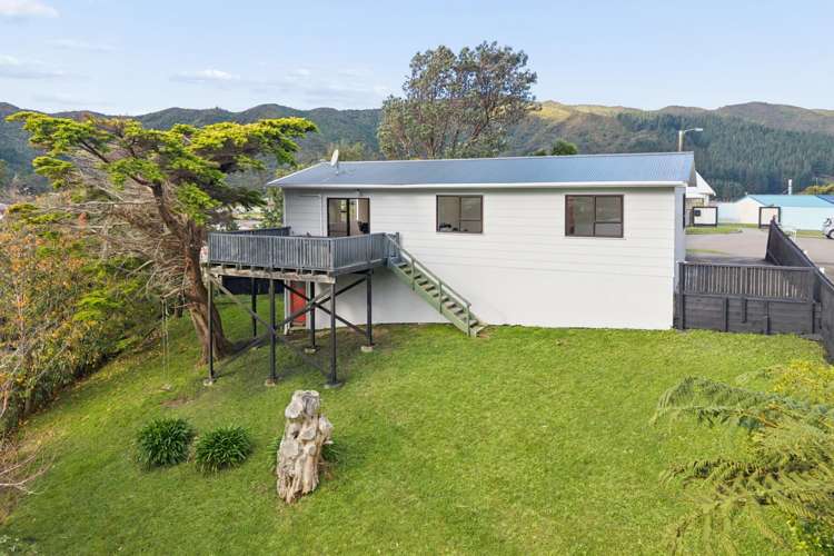 31 Newburn Grove Wainuiomata_19