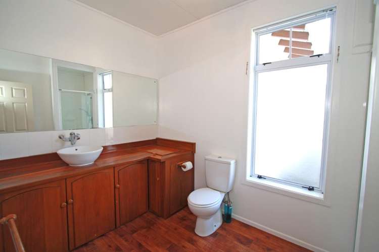 8 Northgate Strandon_9