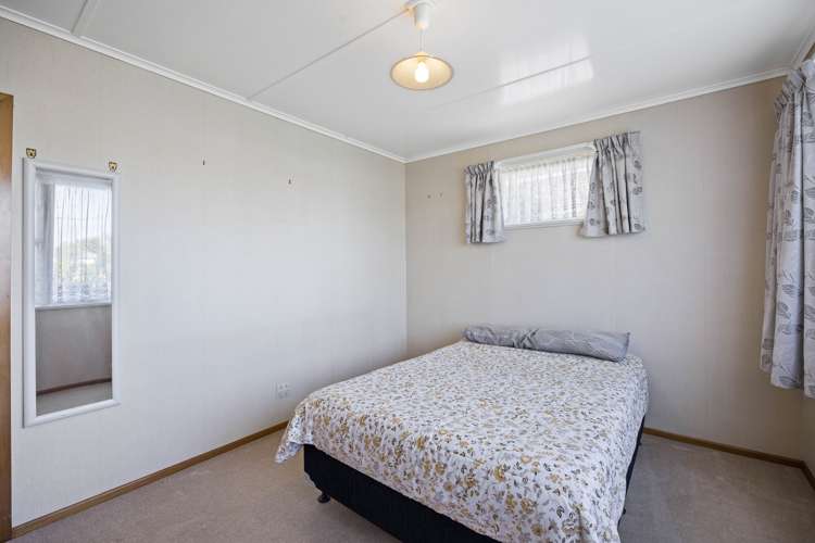 42 Reid Avenue Hawera_10