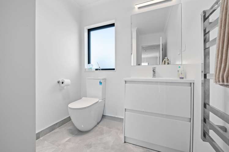 1/23 Tudor Crescent Chedworth_13