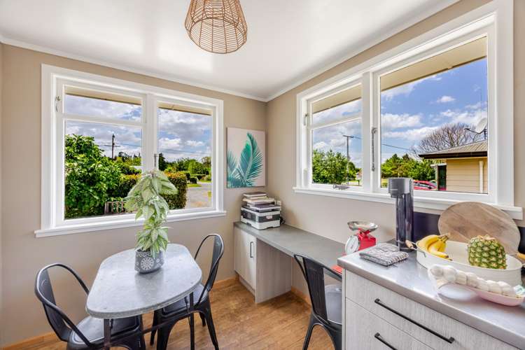 63 Owen Street Tikokino_3