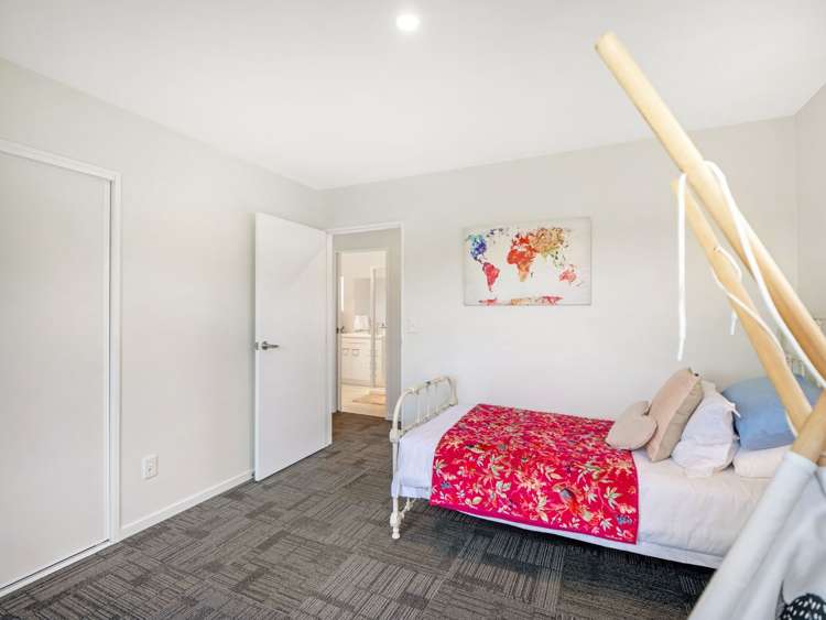 53 Factory Road Sefton_17