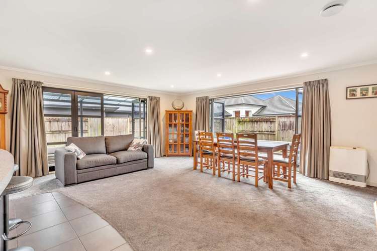 15 Trump Place Kelvin Grove_10