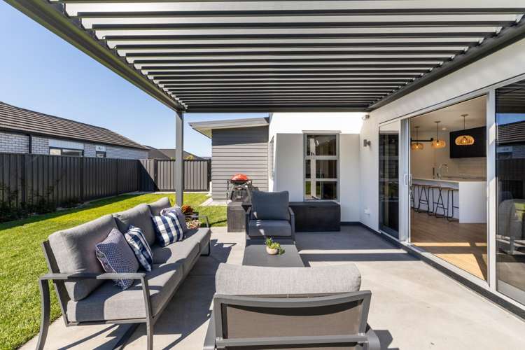 20 Dinneen Close Frimley_16