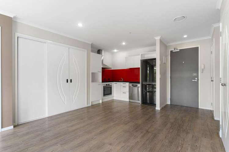 105/19 Bute Road Browns Bay_3