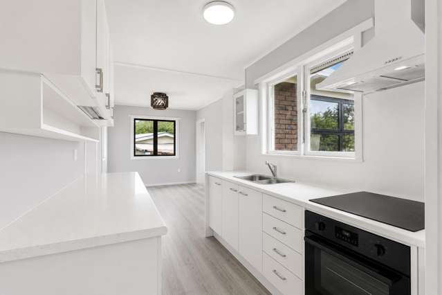 5 Big Rooms on 600+sqm Section