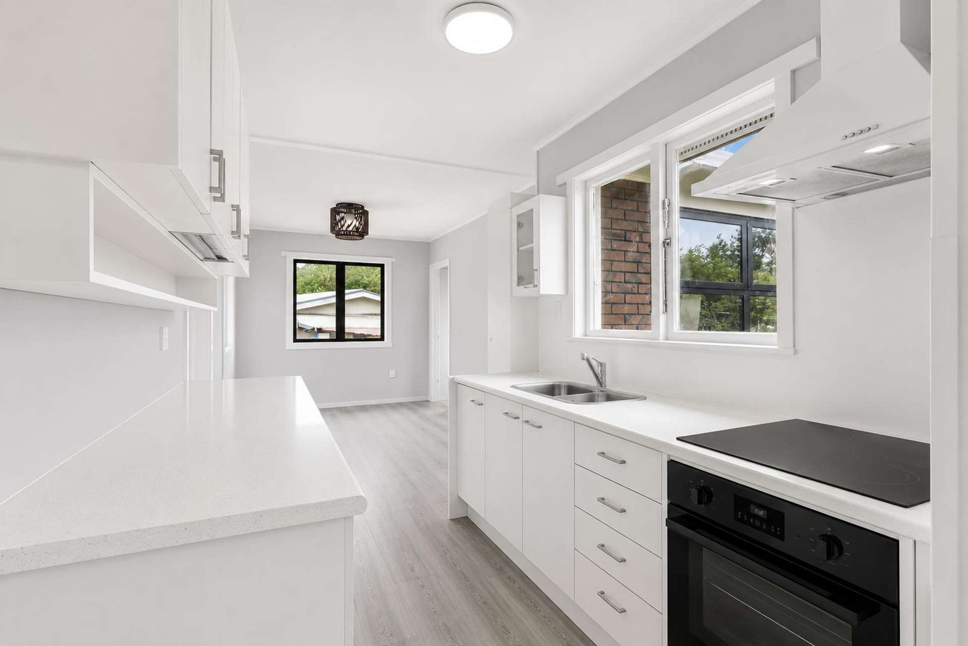 34 Williams Crescent Otara_0